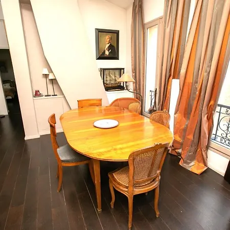 Apartament Parisien Cosy Apartement Paryż